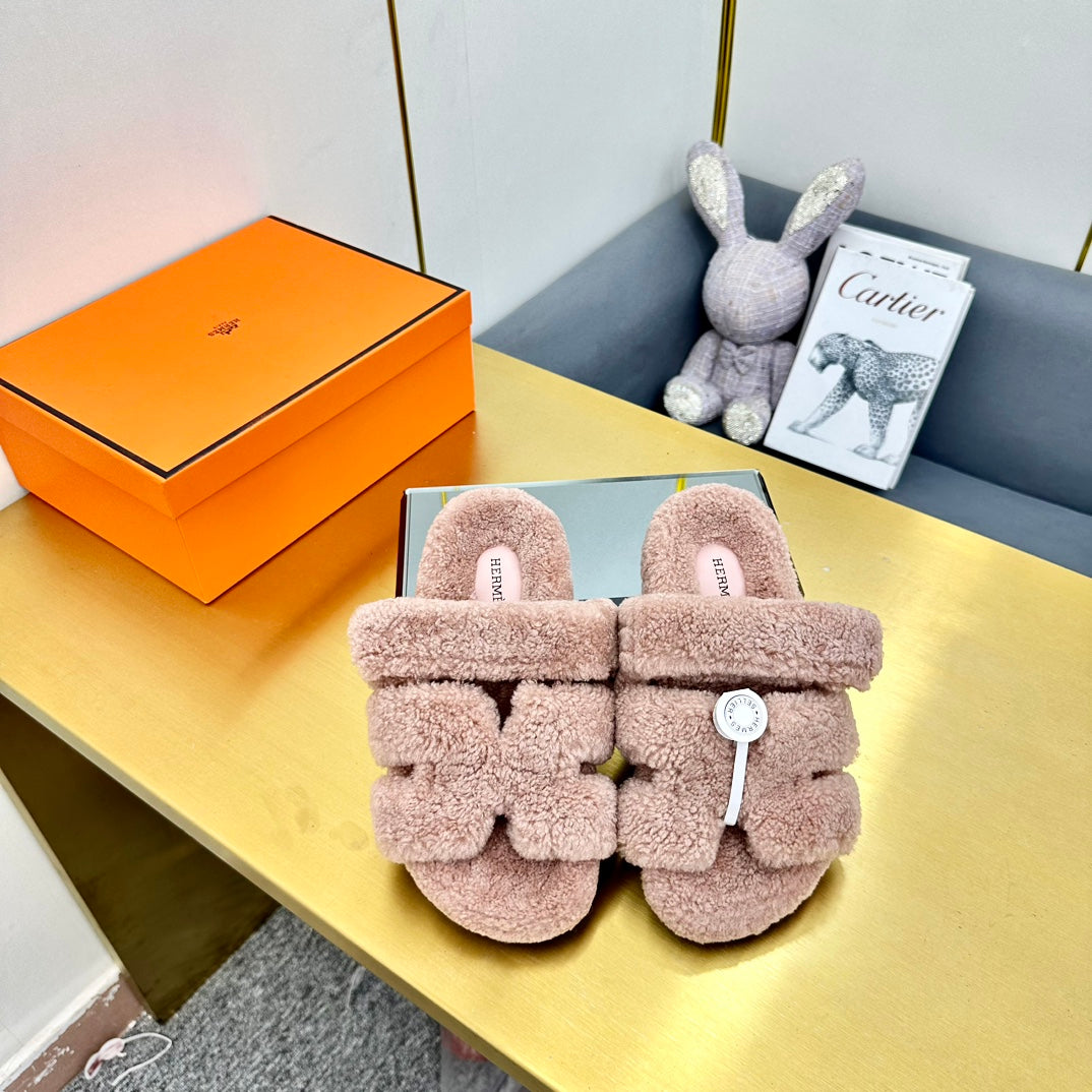 Hermes Chypre Sandal Light Brown Shearling