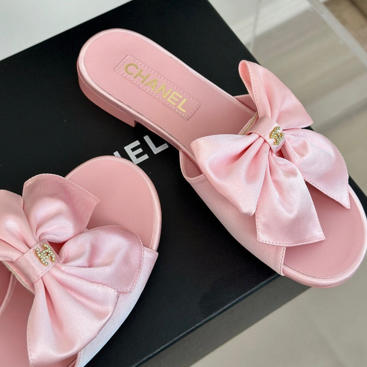 Chanel Double Big Bow Flat Sandals Sheepskin Light Pink