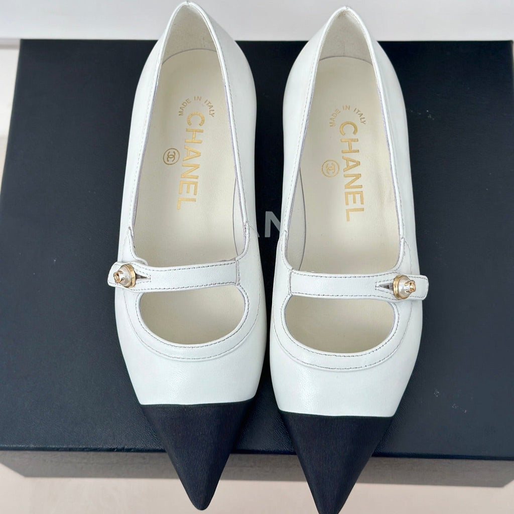 Chanel Double C Milan Runway Pointed Toe Mary Jane Shoes White Black Lambskin