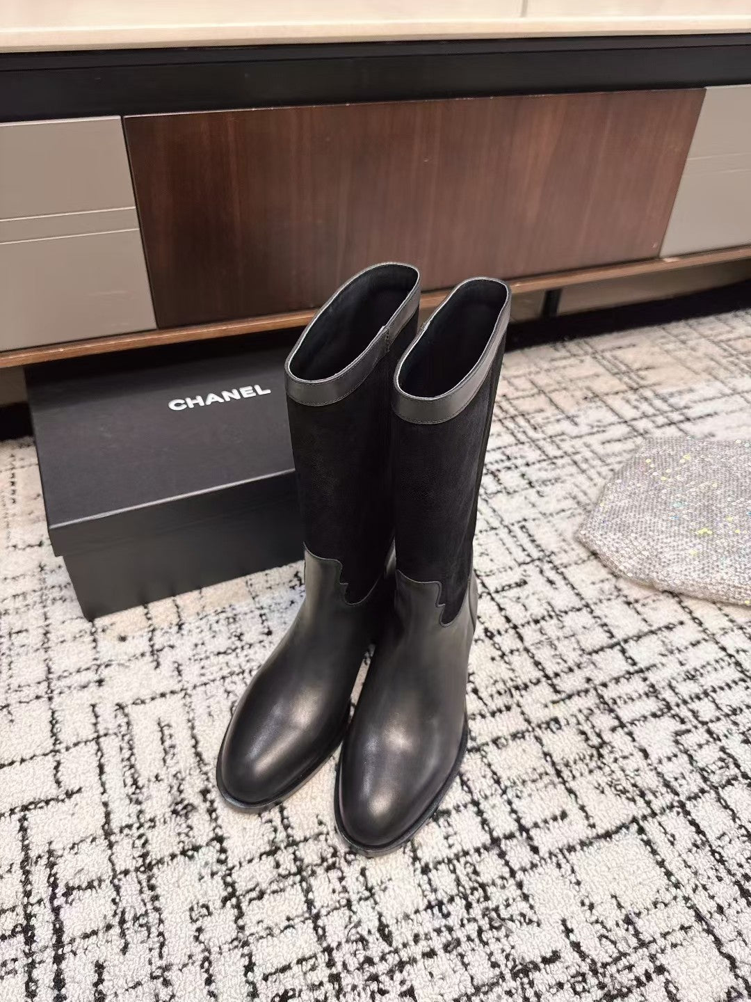 Chanel Boots in Black Suede and Calfskin 393518