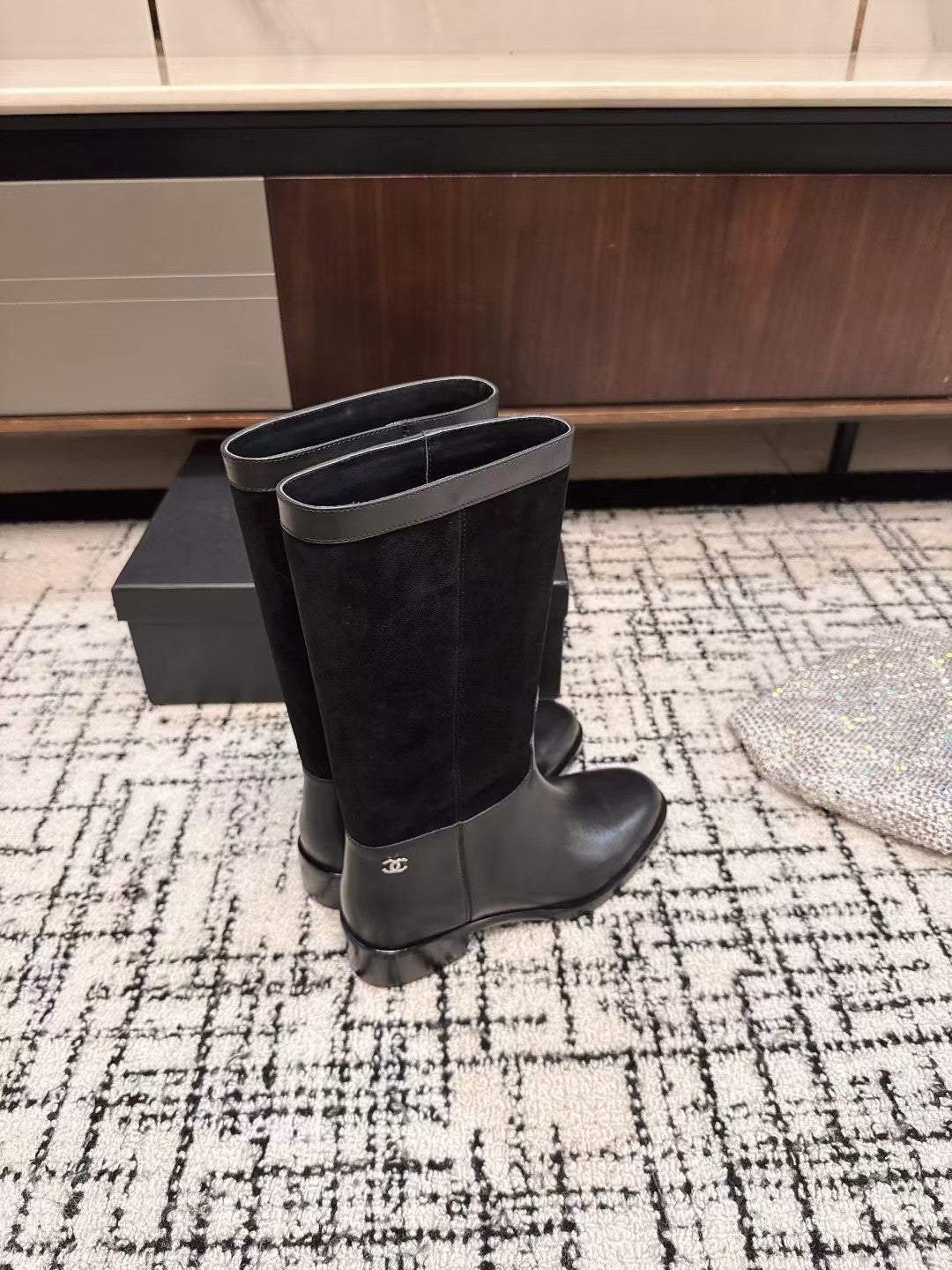 Chanel Boots in Black Suede and Calfskin 393518