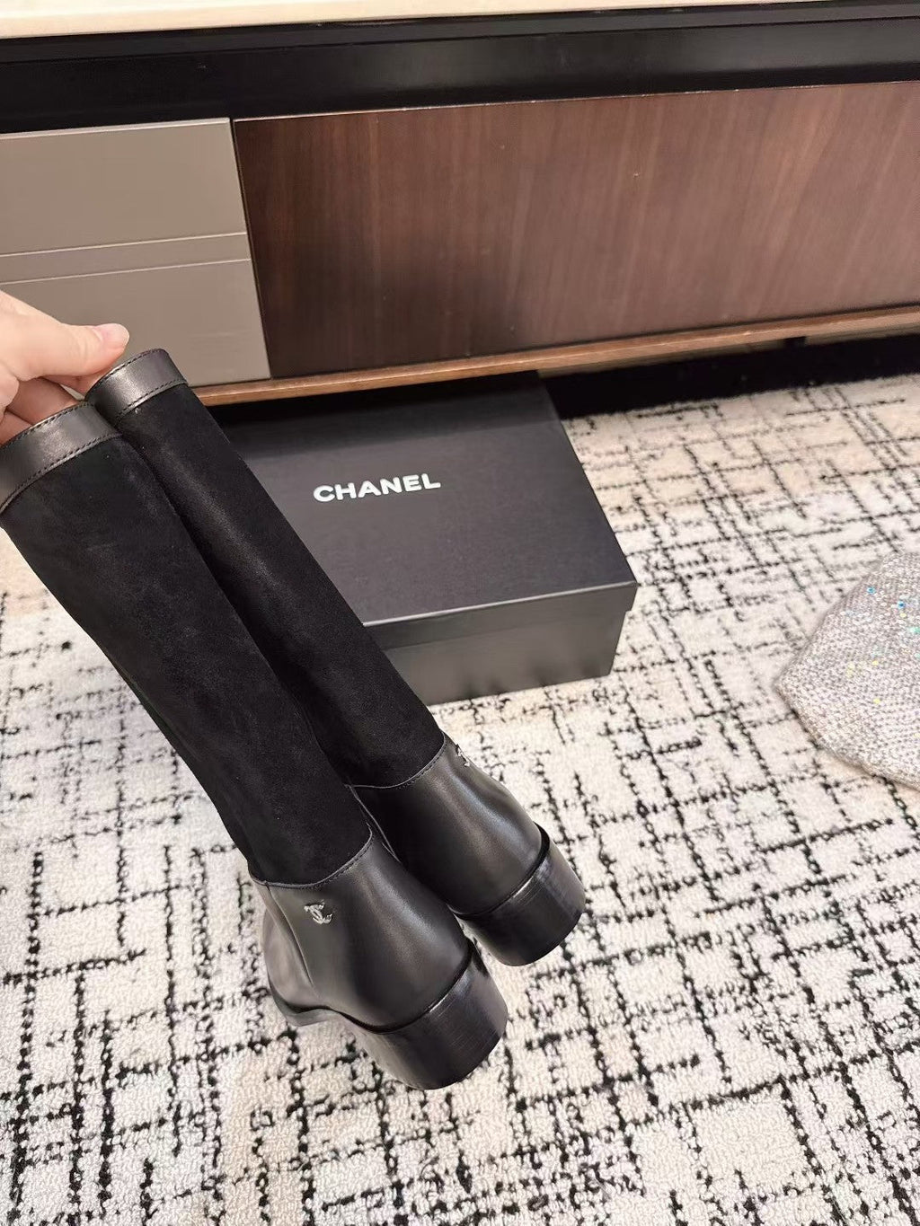 Chanel Boots in Black Suede and Calfskin 393518