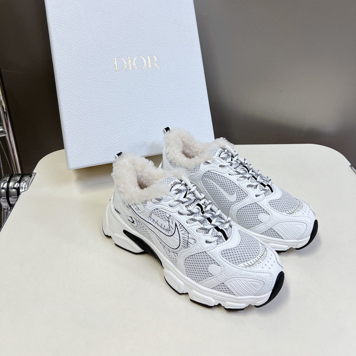 Dior Chrono Sneaker 25S in White Lambskin and Mesh Fabric Style 2