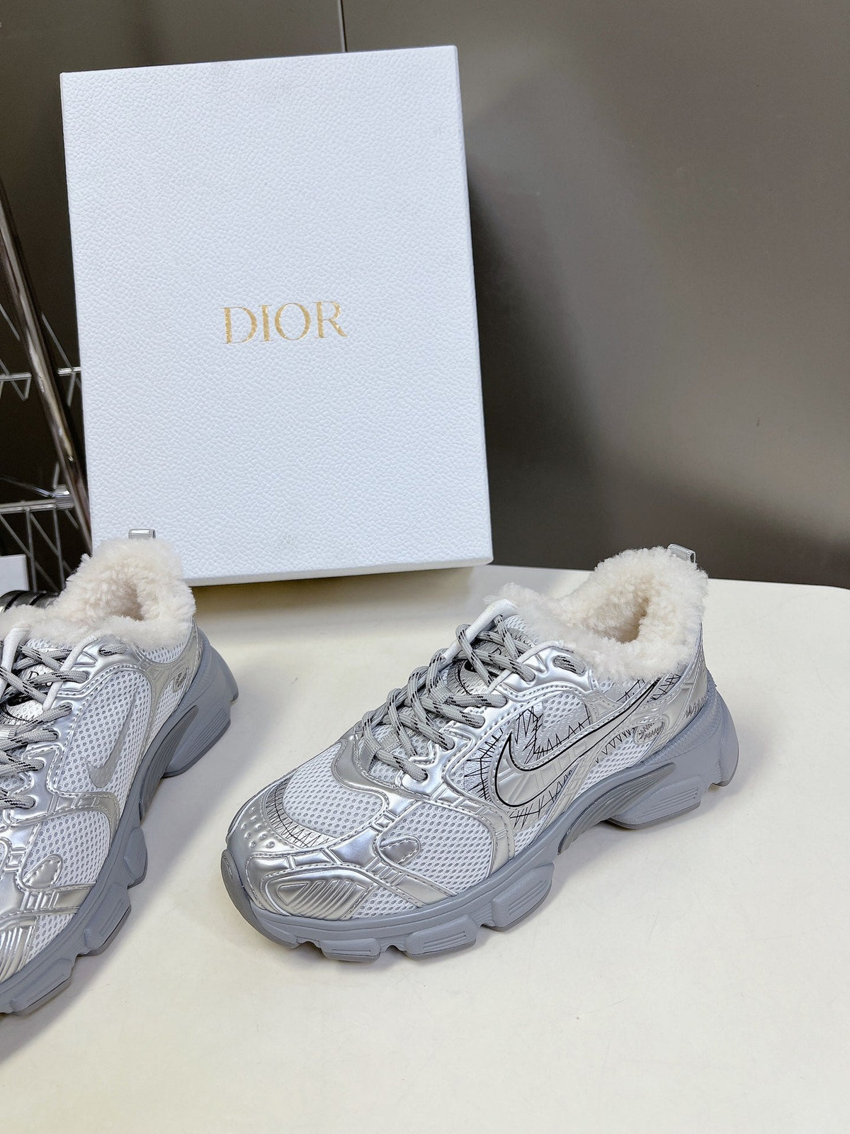 Dior Chrono Sneaker 25S in Silver Lambskin and Mesh Fabric Style 1