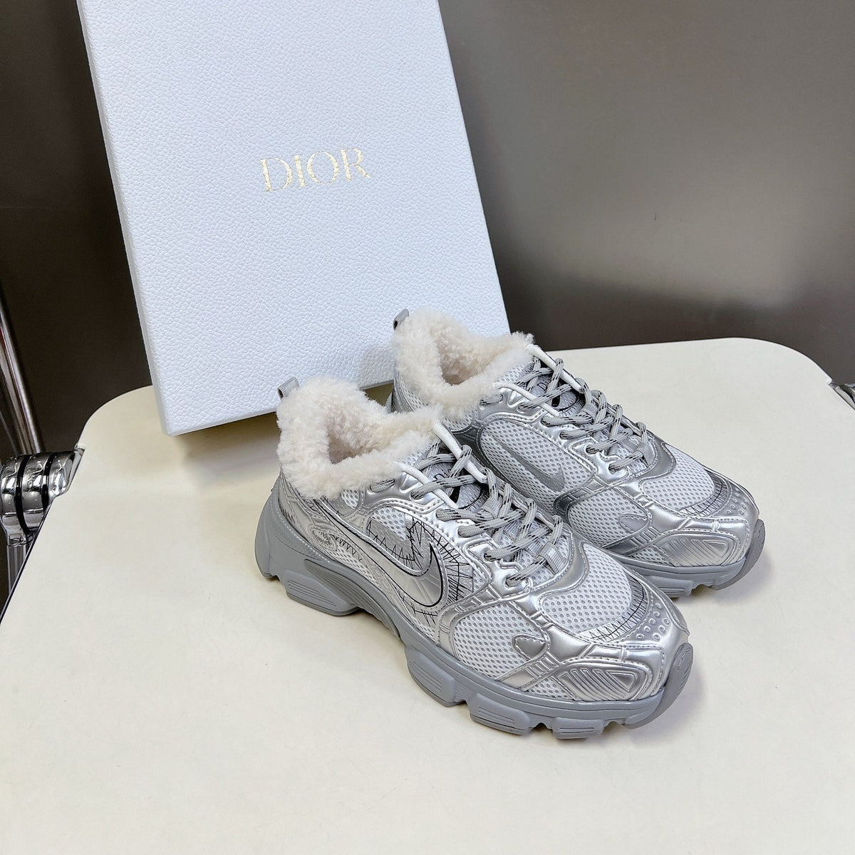 Dior Chrono Sneaker 25S in Silver Lambskin and Mesh Fabric Style 1