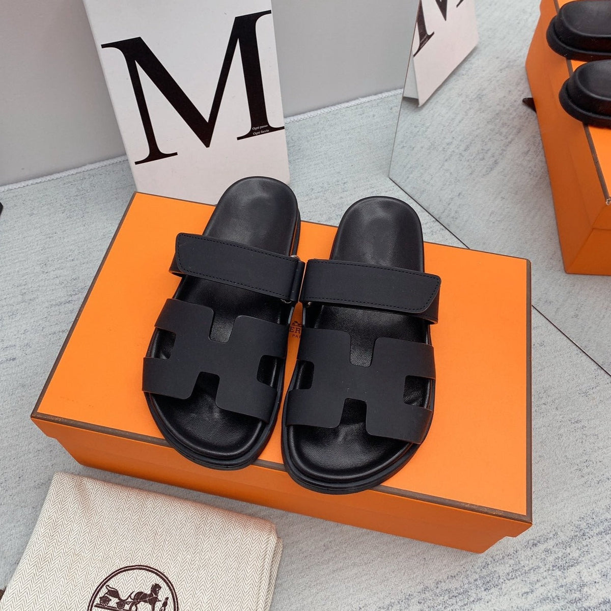 Hermes Chypre Sandal Black