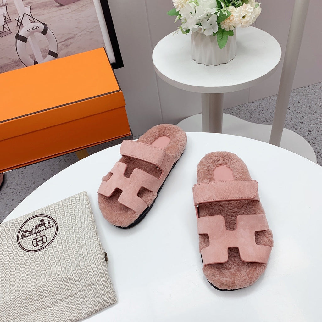 Hermes Chypre Sandal Pink Shearling Insole Pink Velvet Leather Lining