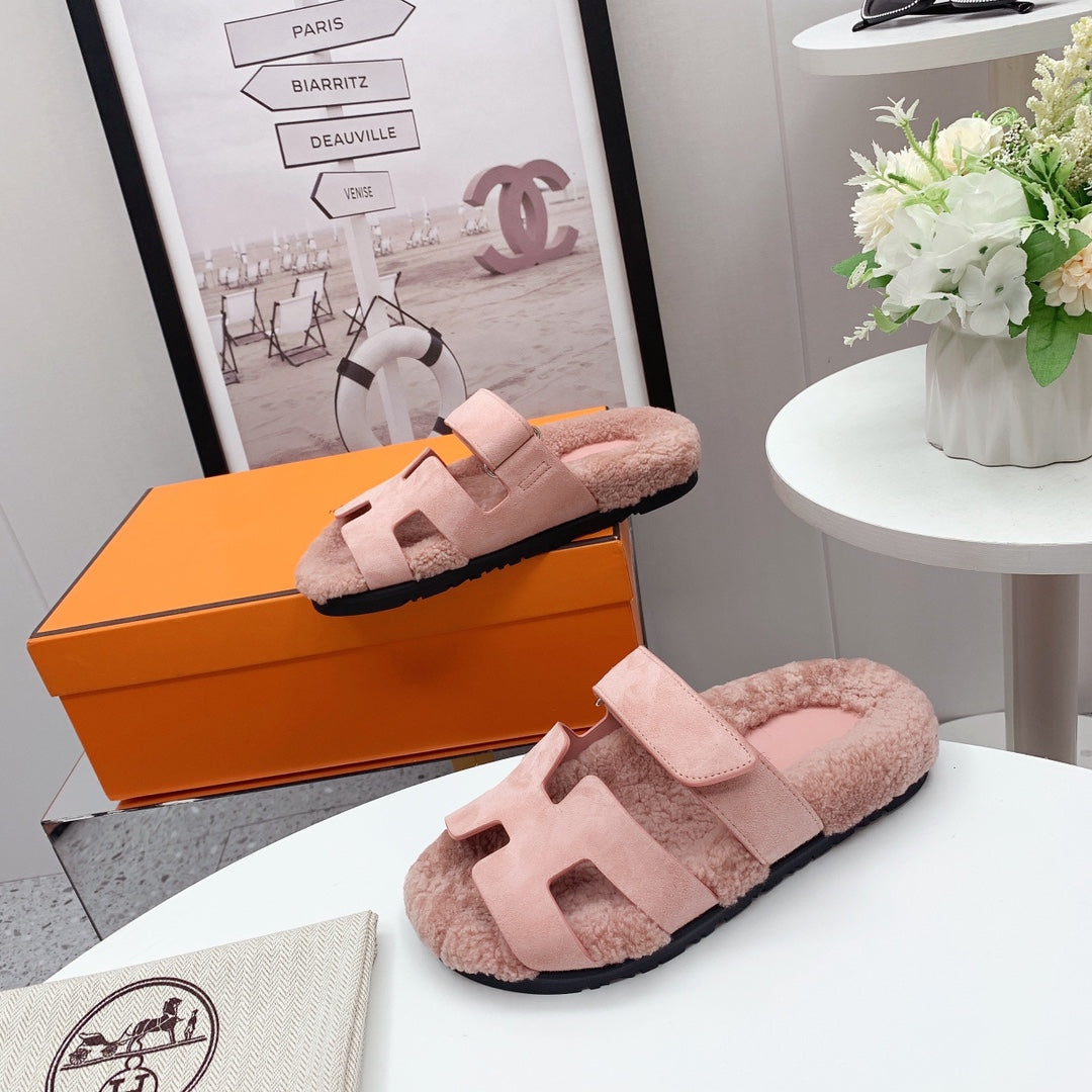 Hermes Chypre Sandal Pink Shearling Insole Pink Velvet Leather Lining
