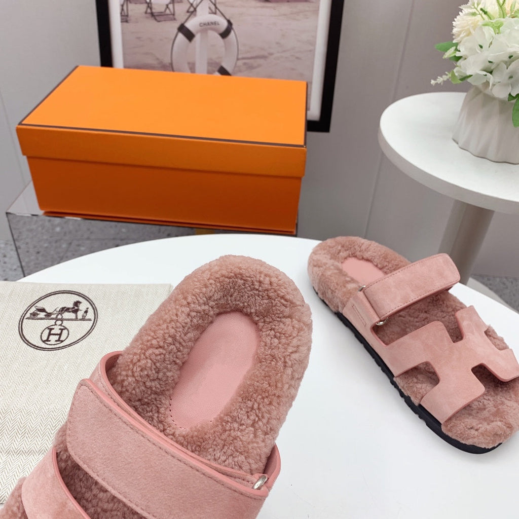 Hermes Chypre Sandal Pink Shearling Insole Pink Velvet Leather Lining